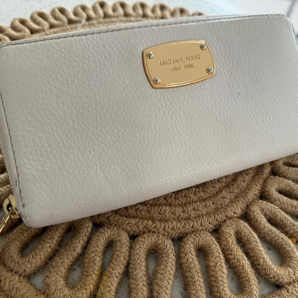 Michael Kors wallet